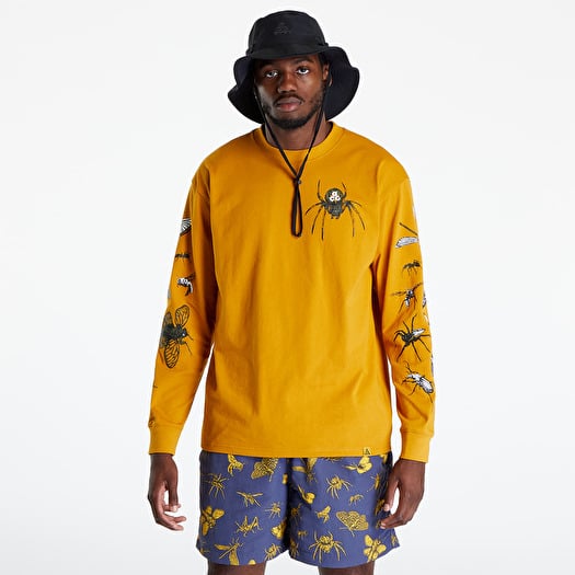 T shirts Nike ACG Insects Men s Long Sleeve T Shirt Gold Suede Footshop