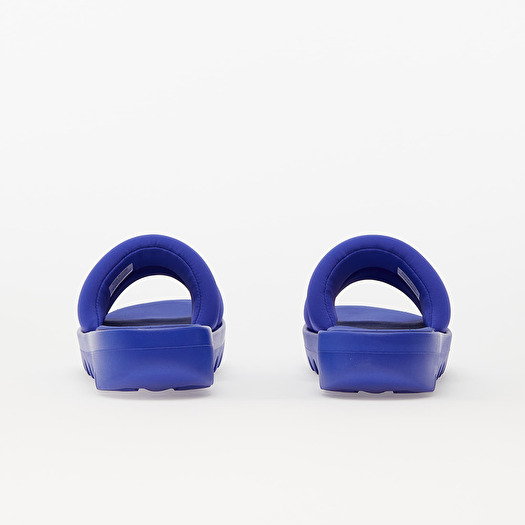 Reebok cheap shower shoes