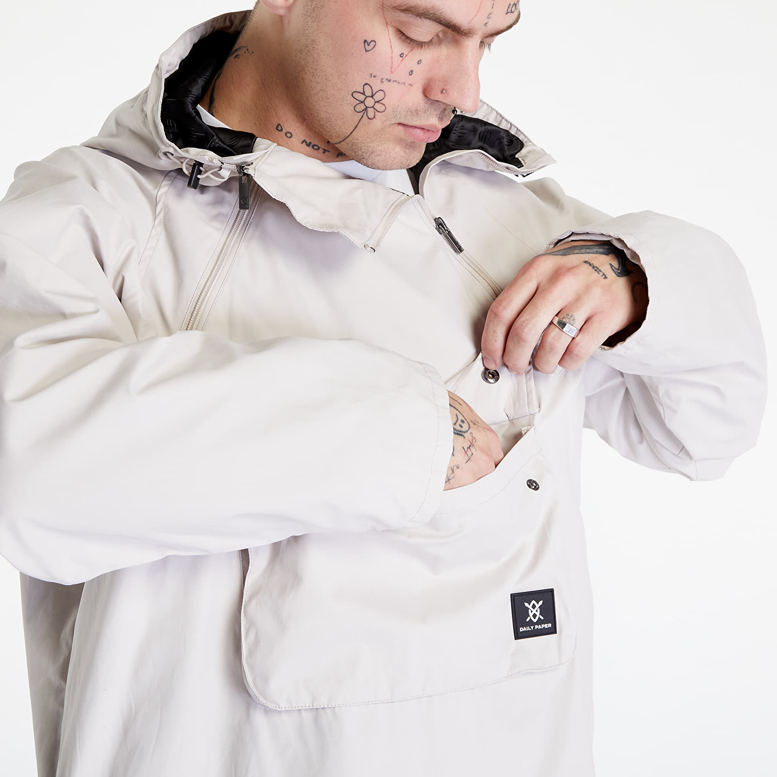 Jacken und Mäntel Daily Paper Nabhani Jacket Nacreous Clouds Beige