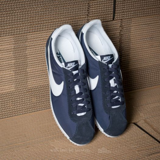 Nike classic online mens shoes