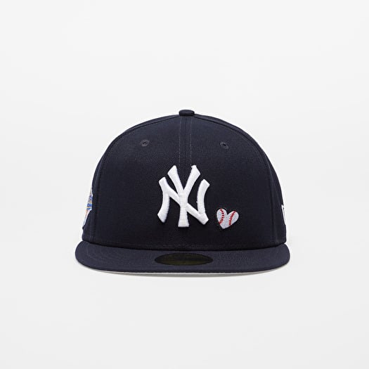 Yankee hat with heart cheap