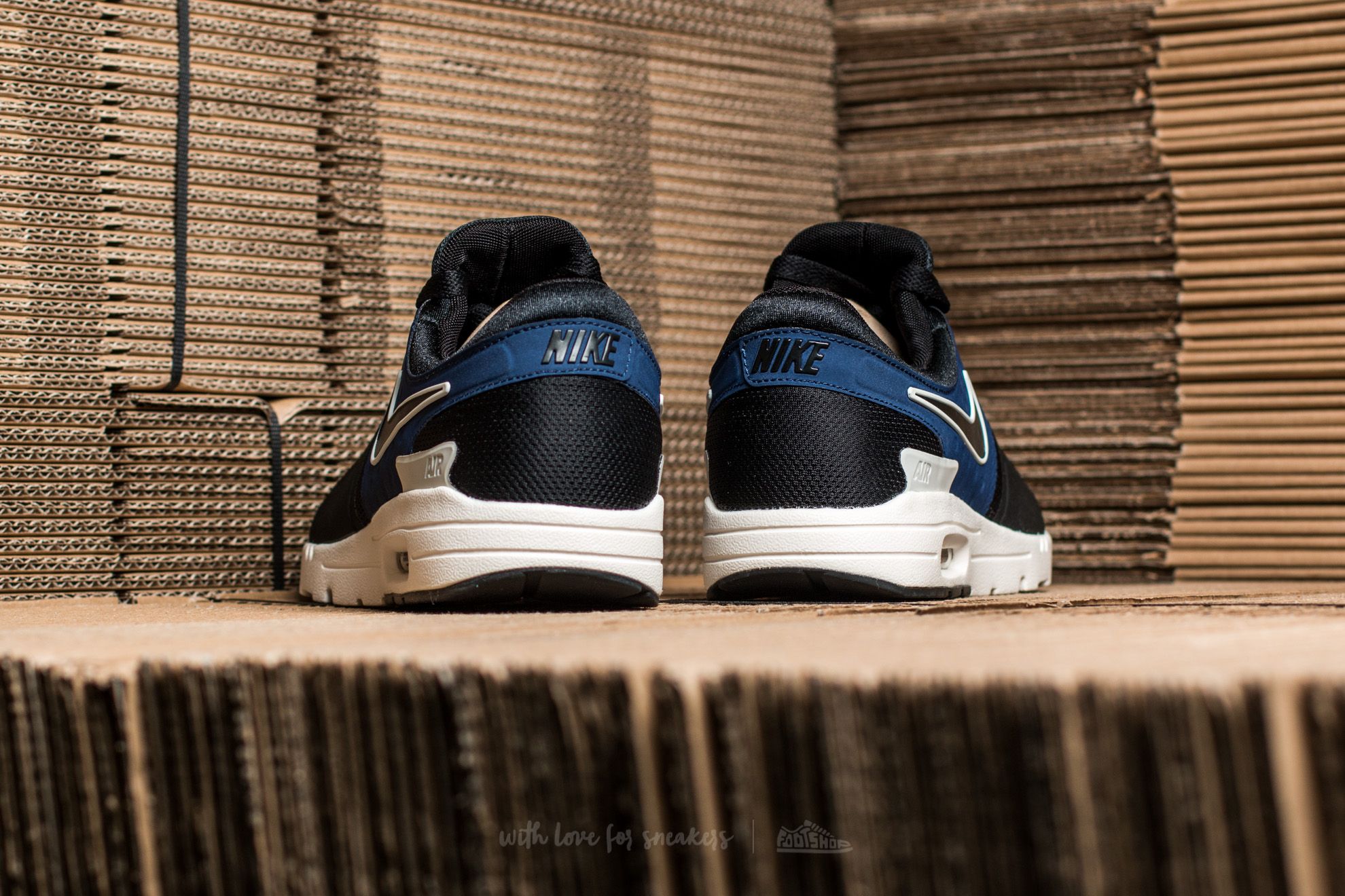 Damen Sneaker und Schuhe Nike W Air Max Zero Black/ Black-Ivory-Binary Blue