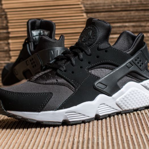 Black and white nike huarache shoes new arrivals