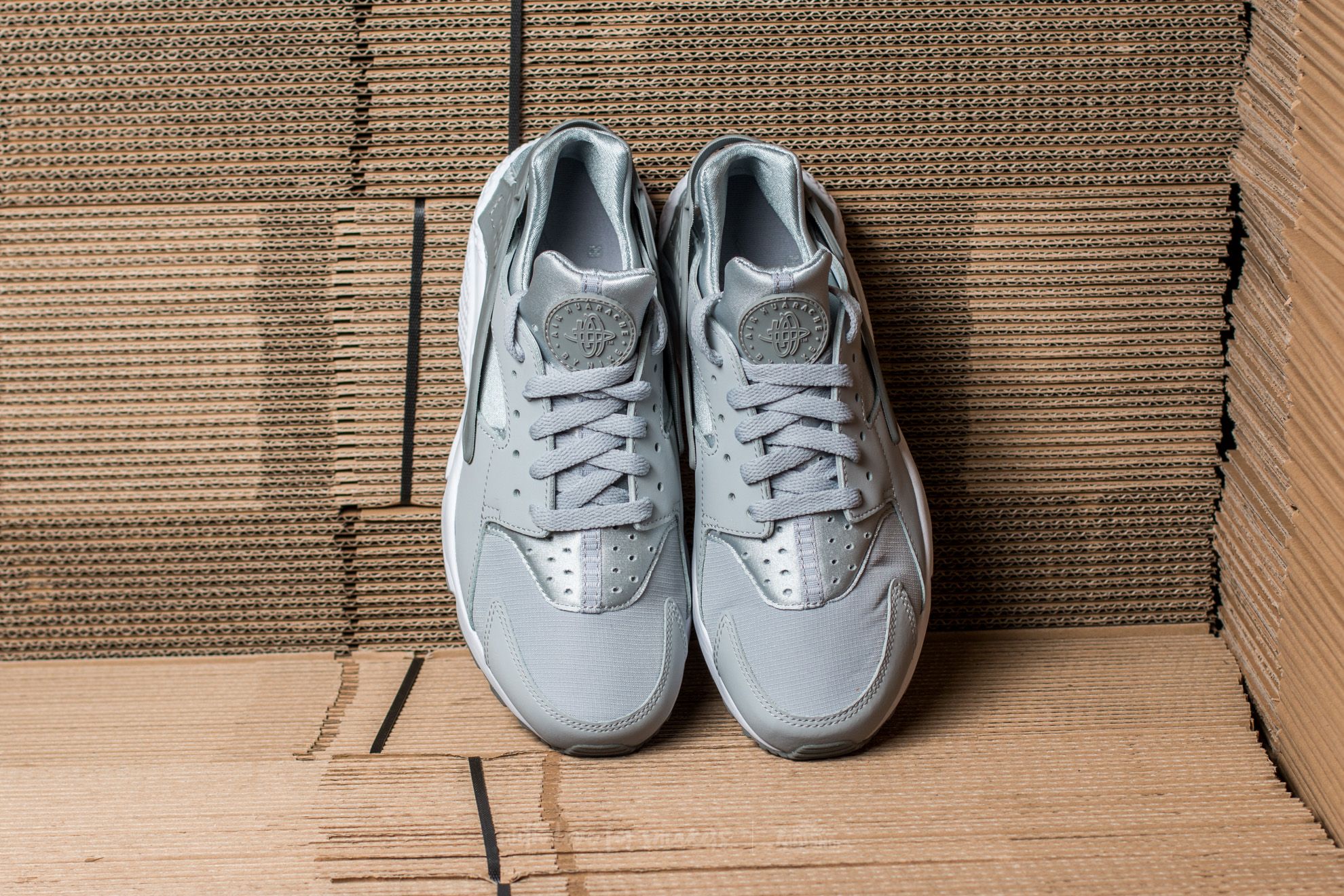 Men's shoes Nike Air Huarache Wolf Grey/ Wolf Grey-Wolf Grey