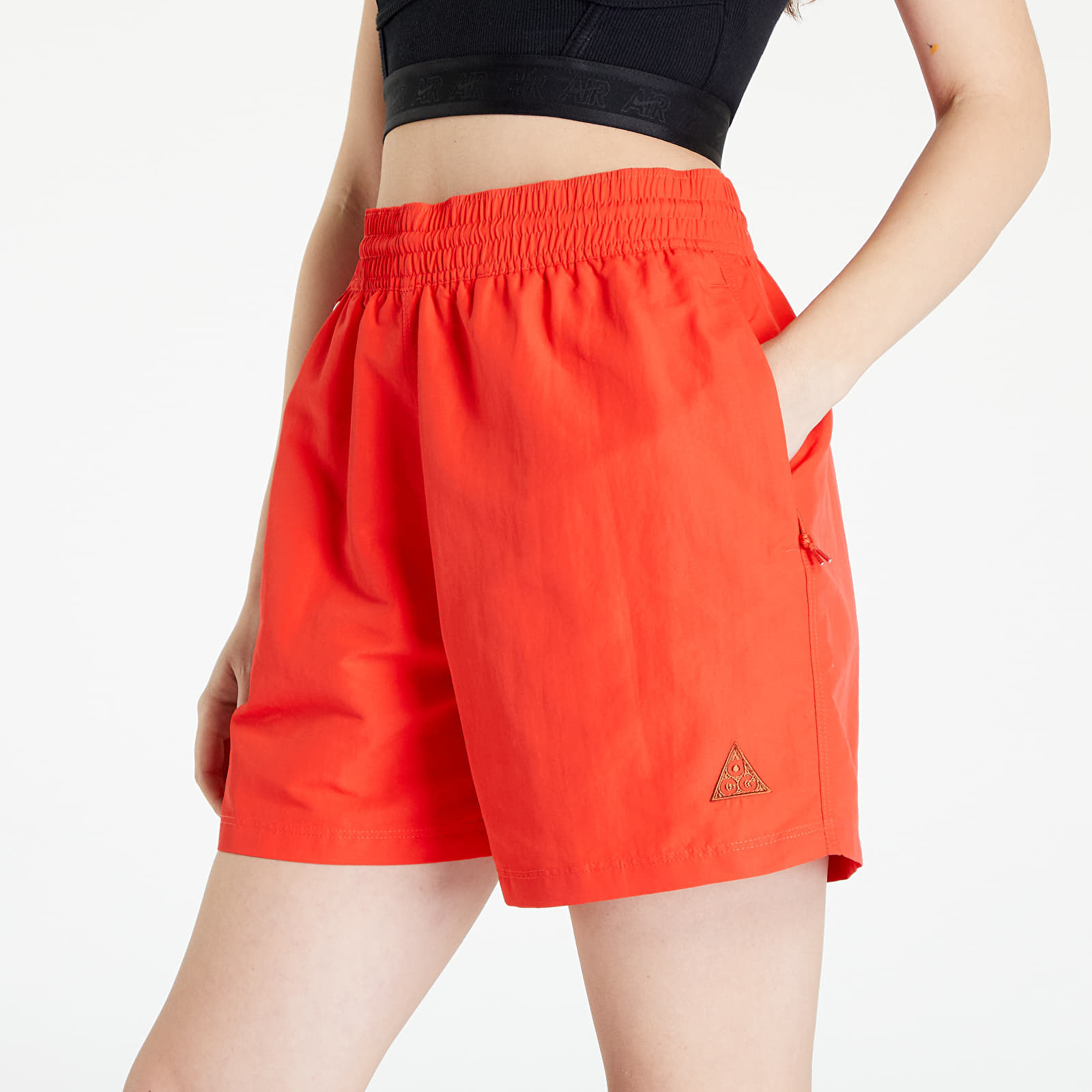 Levně Nike ACG Women's Oversized Shorts Lt Crimson/ Cinnabar/ Mars Stone