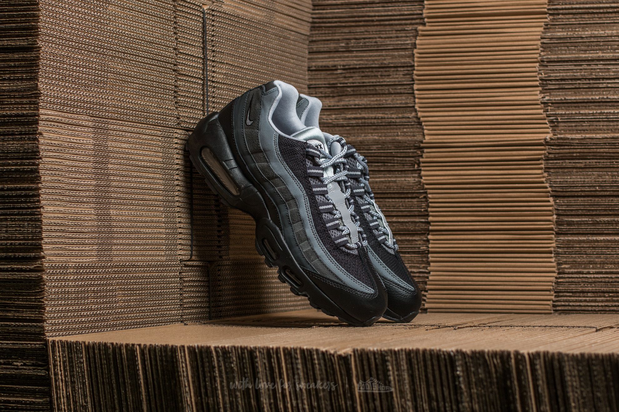 Zapatillas Hombre Nike Air Max 95 Essential Black/ Wolf Grey-Anthracite