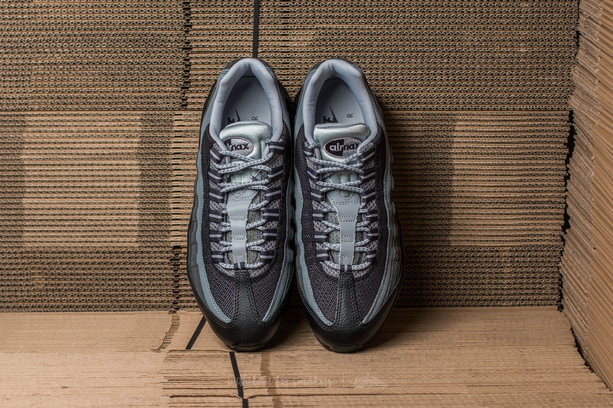 Men's shoes Nike Air Max 95 Essential Black/ Wolf Grey-Anthracite | Footshop