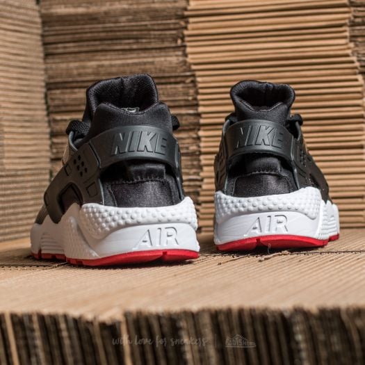 Huarache white store red black