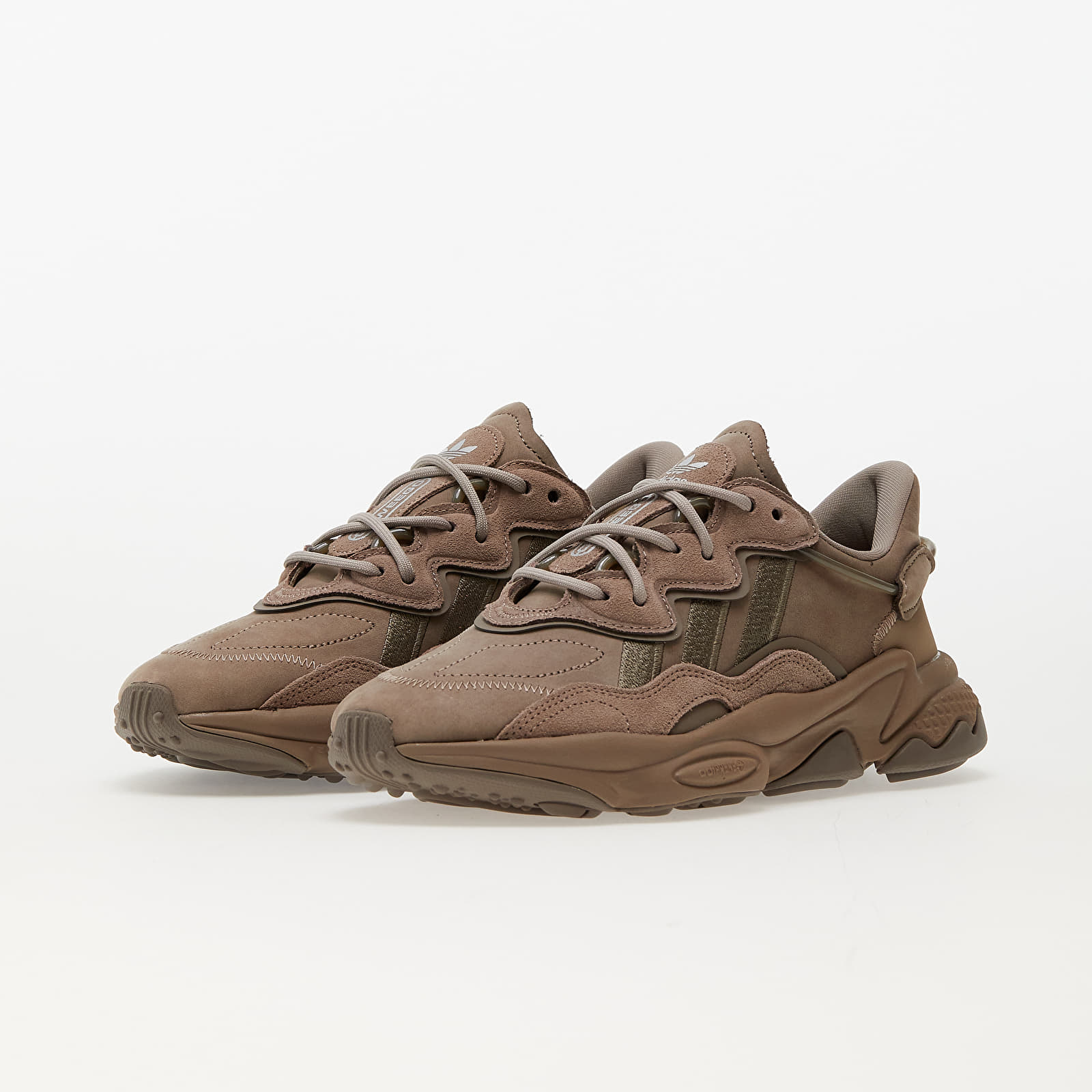 Încălțăminte și sneakerși pentru femei adidas Ozweego W Chalk Brown/ Semi Brown/ Ftw White