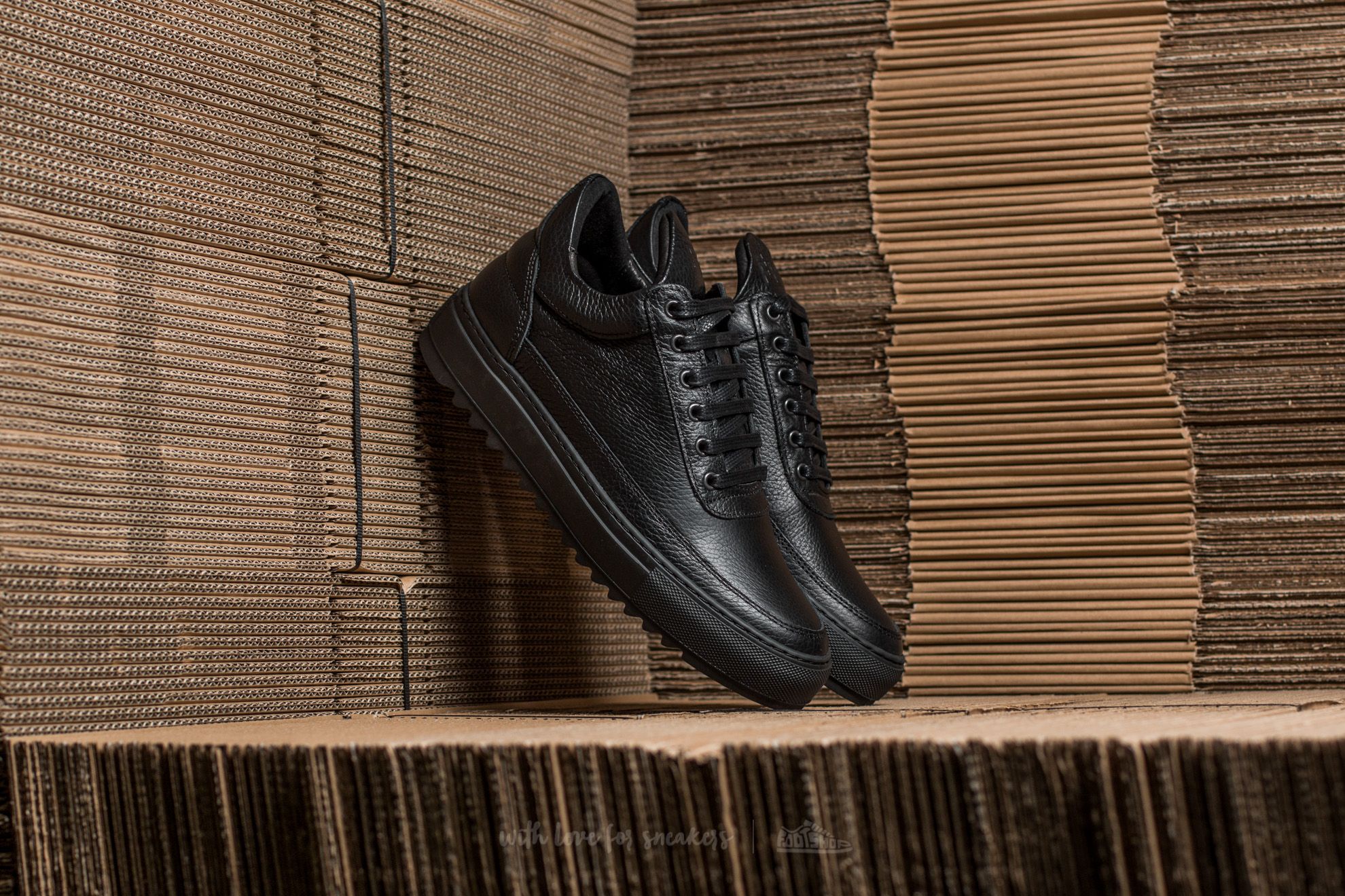 Women's shoes Filling Pieces Low Top Thick Ripple Black