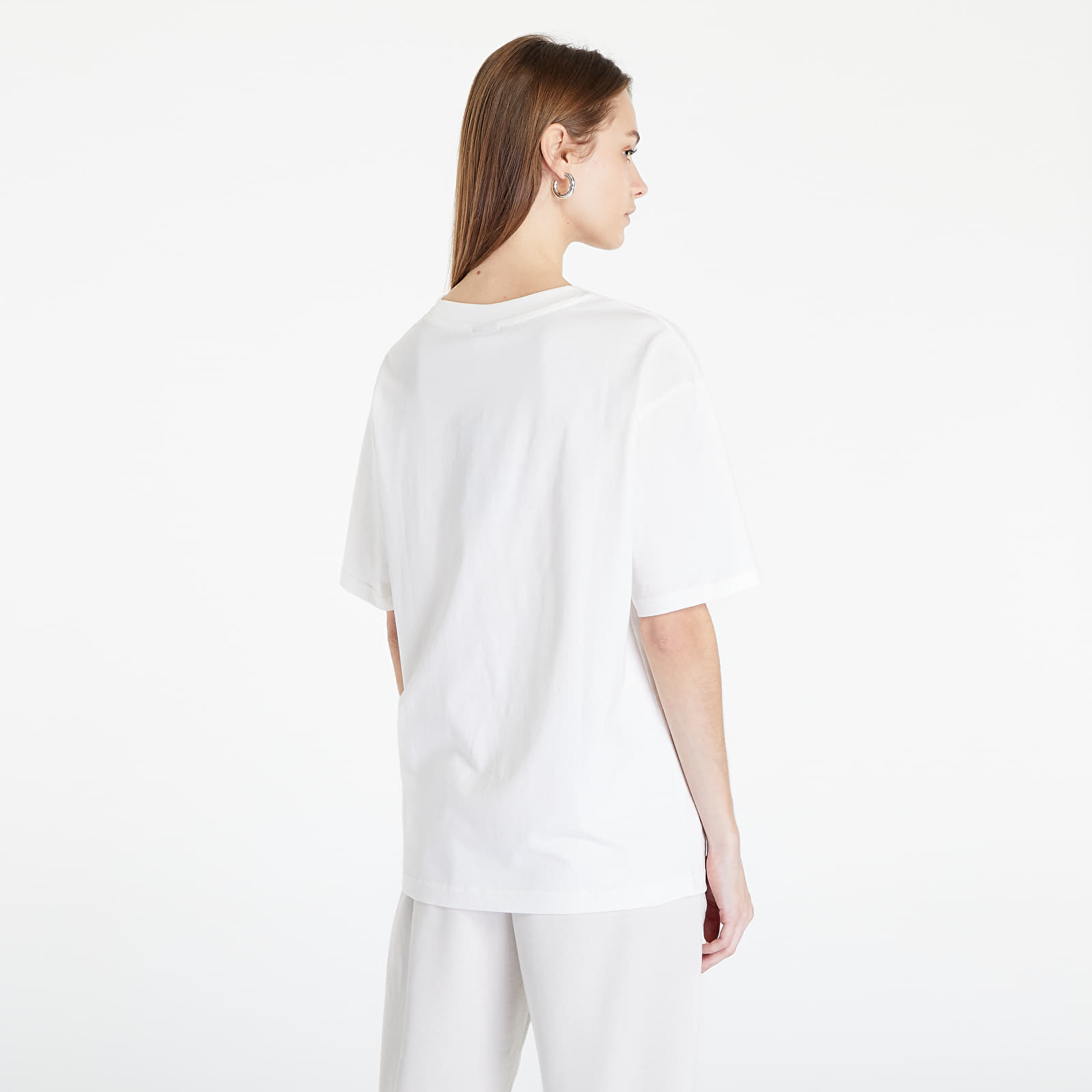Magliette New Balance Athletics Out of Bounds Tee UNISEX Sea Salt Heather