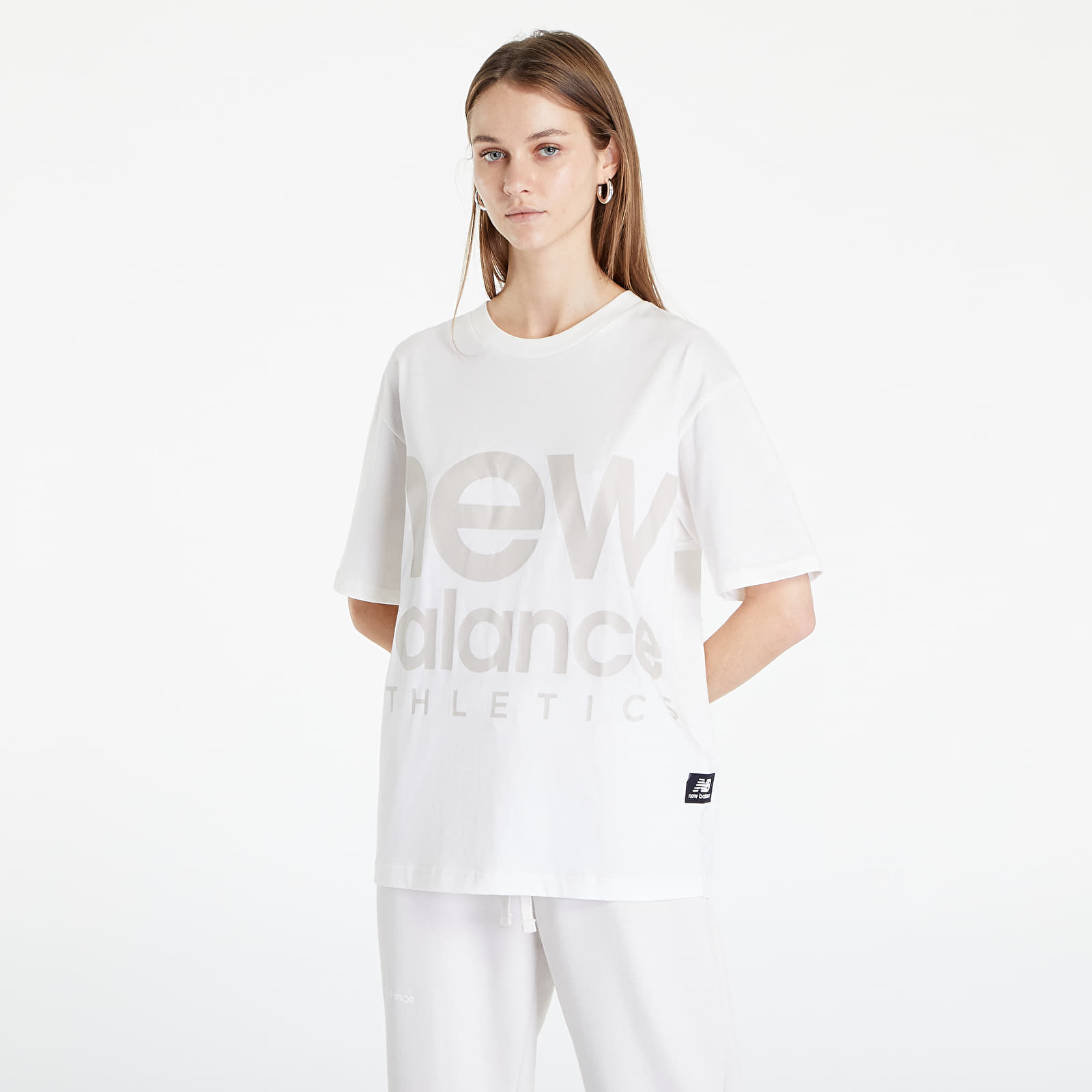 Magliette New Balance Athletics Out of Bounds Tee UNISEX Sea Salt Heather