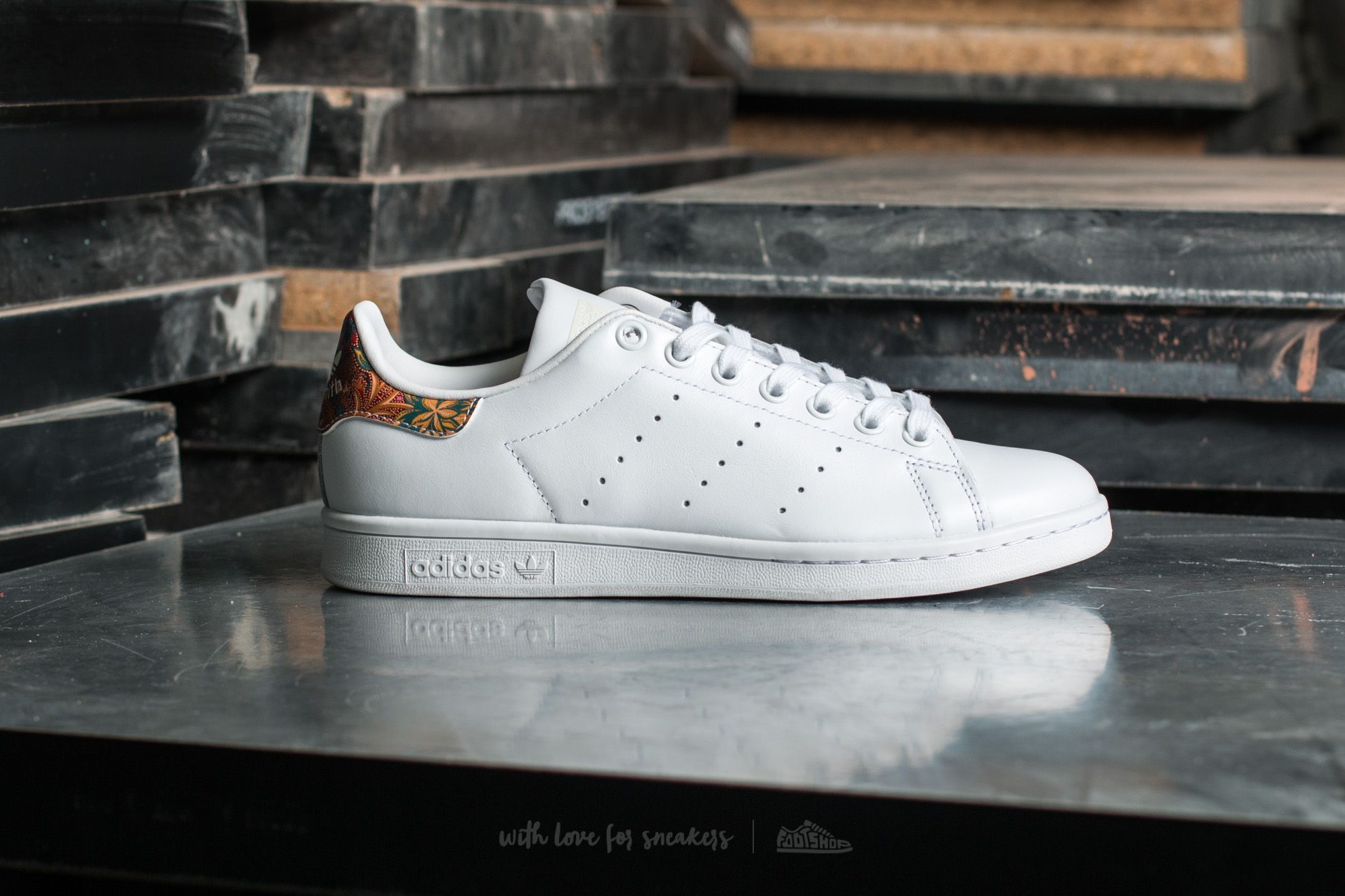 Ženski čevlji adidas Stan Smith W Ftw White/ Off White