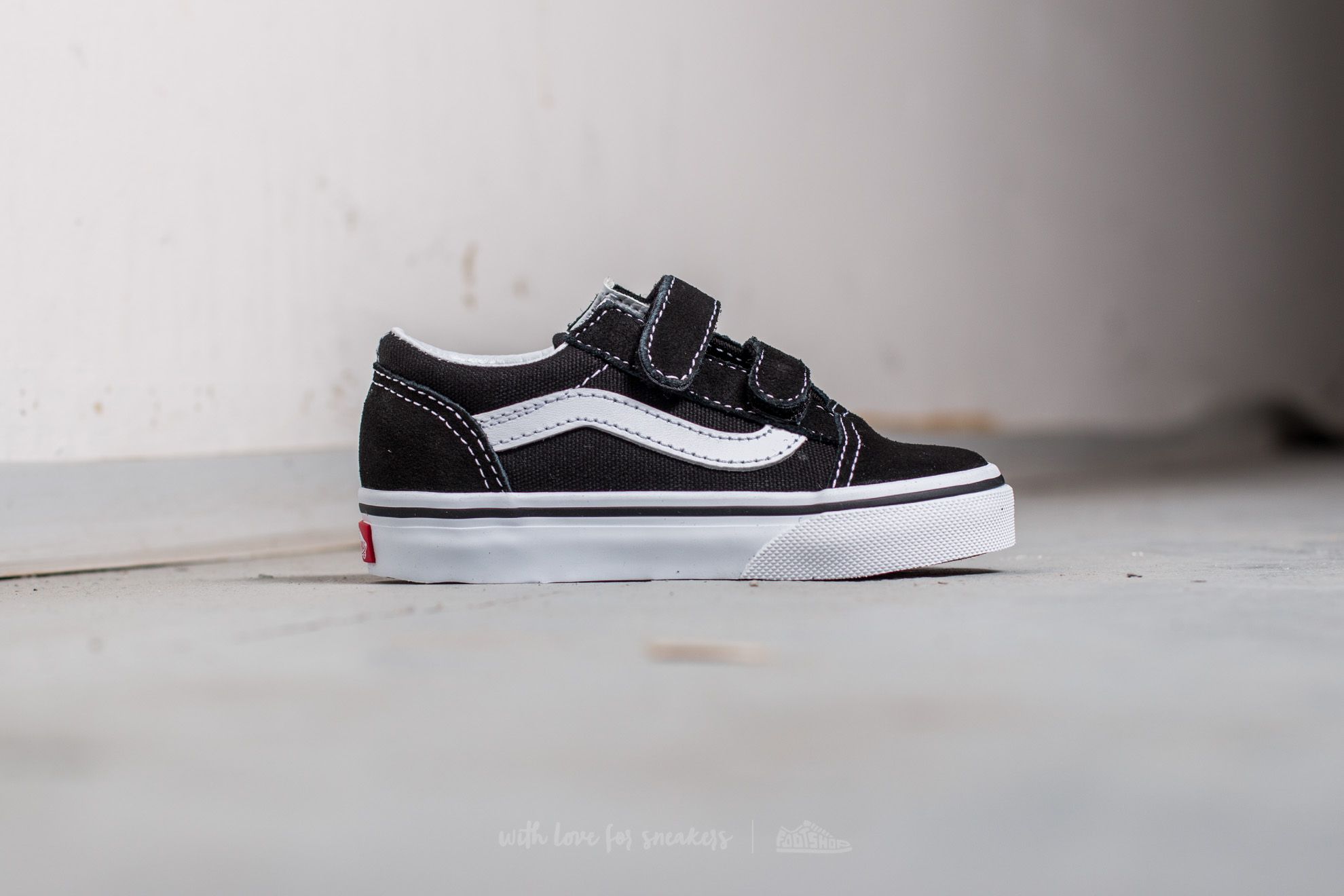 Kids' sneakers and shoes Vans Old Skool Toddler V Black