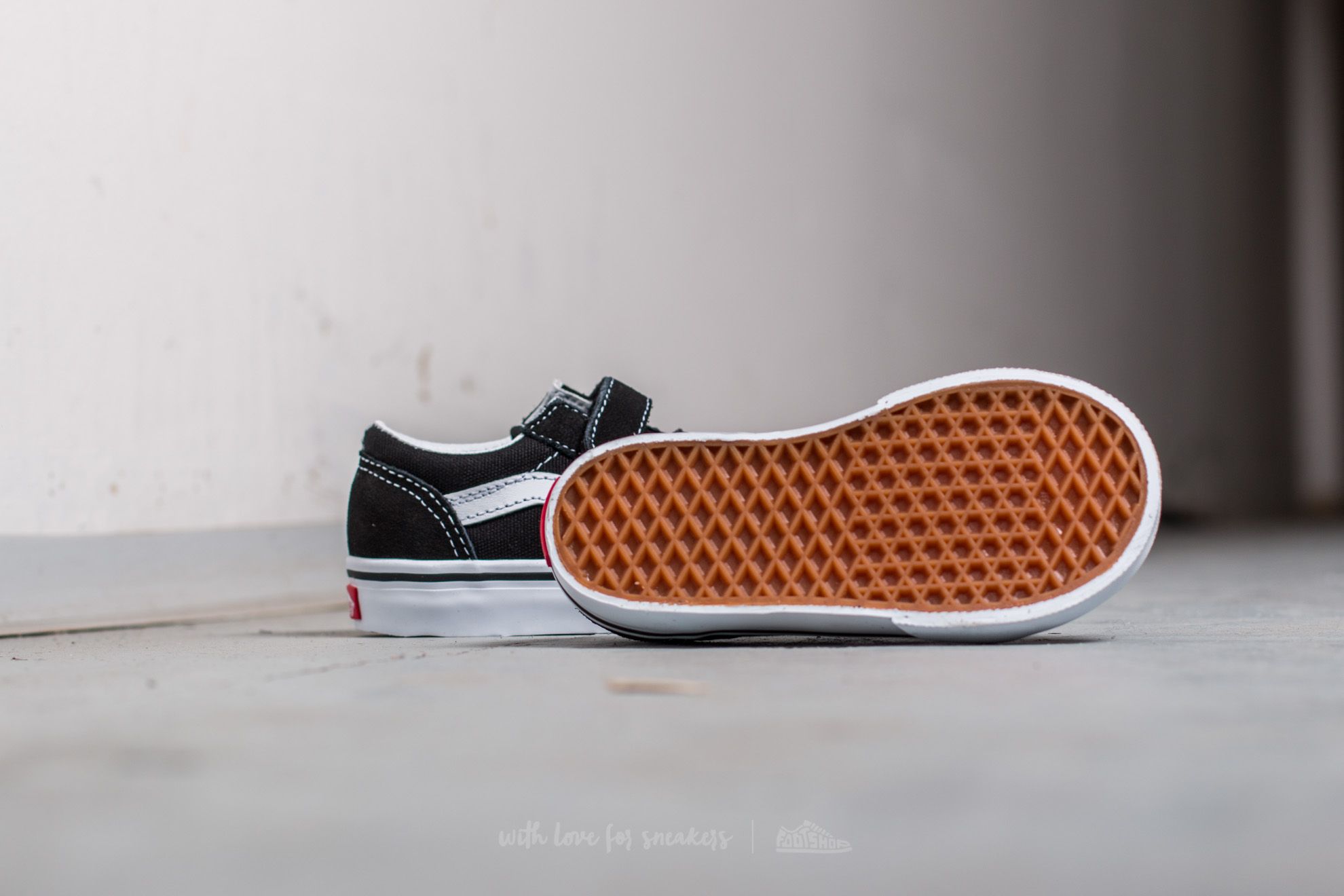 Kids' sneakers and shoes Vans Old Skool Toddler V Black