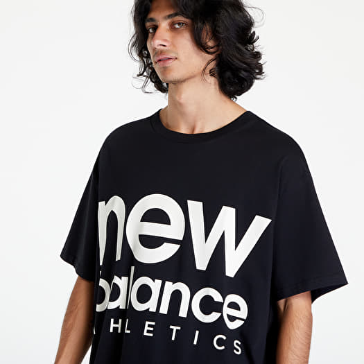 T-shirts New Balance Athletics Bounds Footshop Out Tee UNISEX of Black 