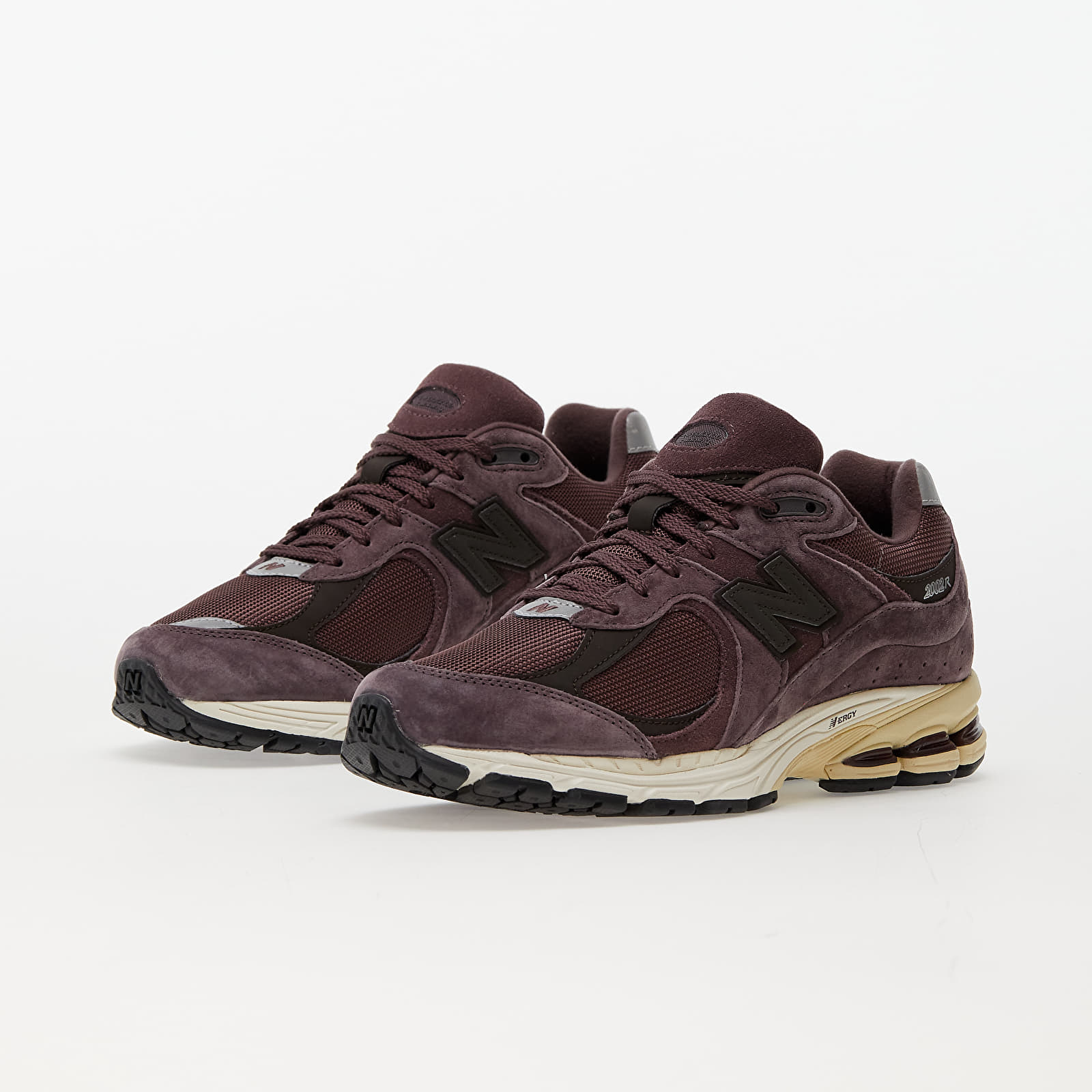 Men's shoes New Balance 2002R Truffle