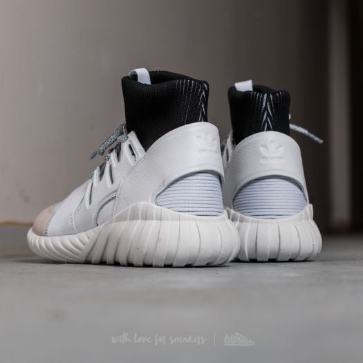 Tubular doom yin outlet yang white