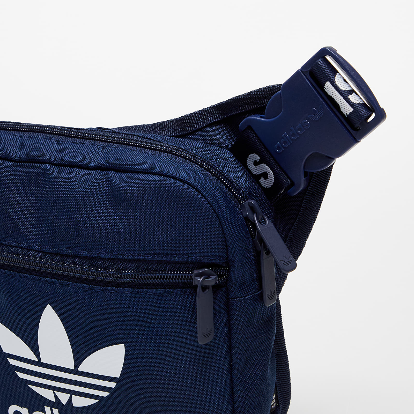 Crossbody tassen adidas Adicolor Sling Bag Night Indigo