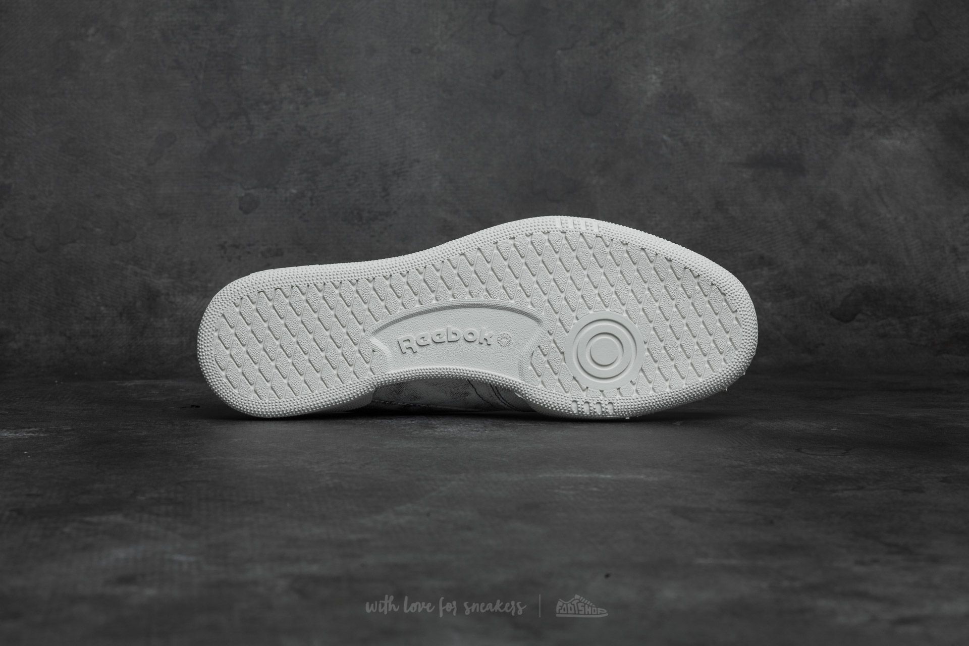 Kids' sneakers and shoes Reebok x Kendrick Lamar Club C Junior White/ Coal/ Scarlet