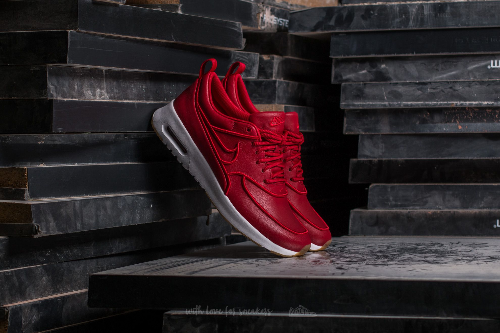 Zapatillas mujer Nike Air Max Thea W Ultra SI Gym Red/ Gym Red-White