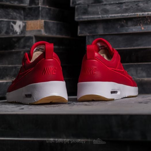 Nike thea premium red new arrivals