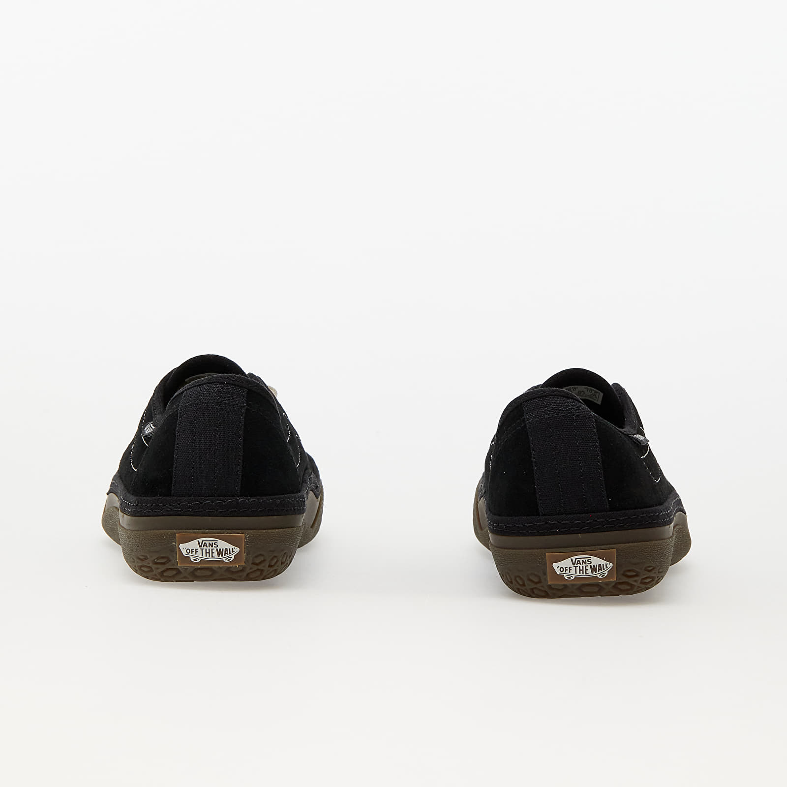 Încălțăminte și sneakerși pentru bărbați Vans Circle Vee SE Suede Black/ Gum
