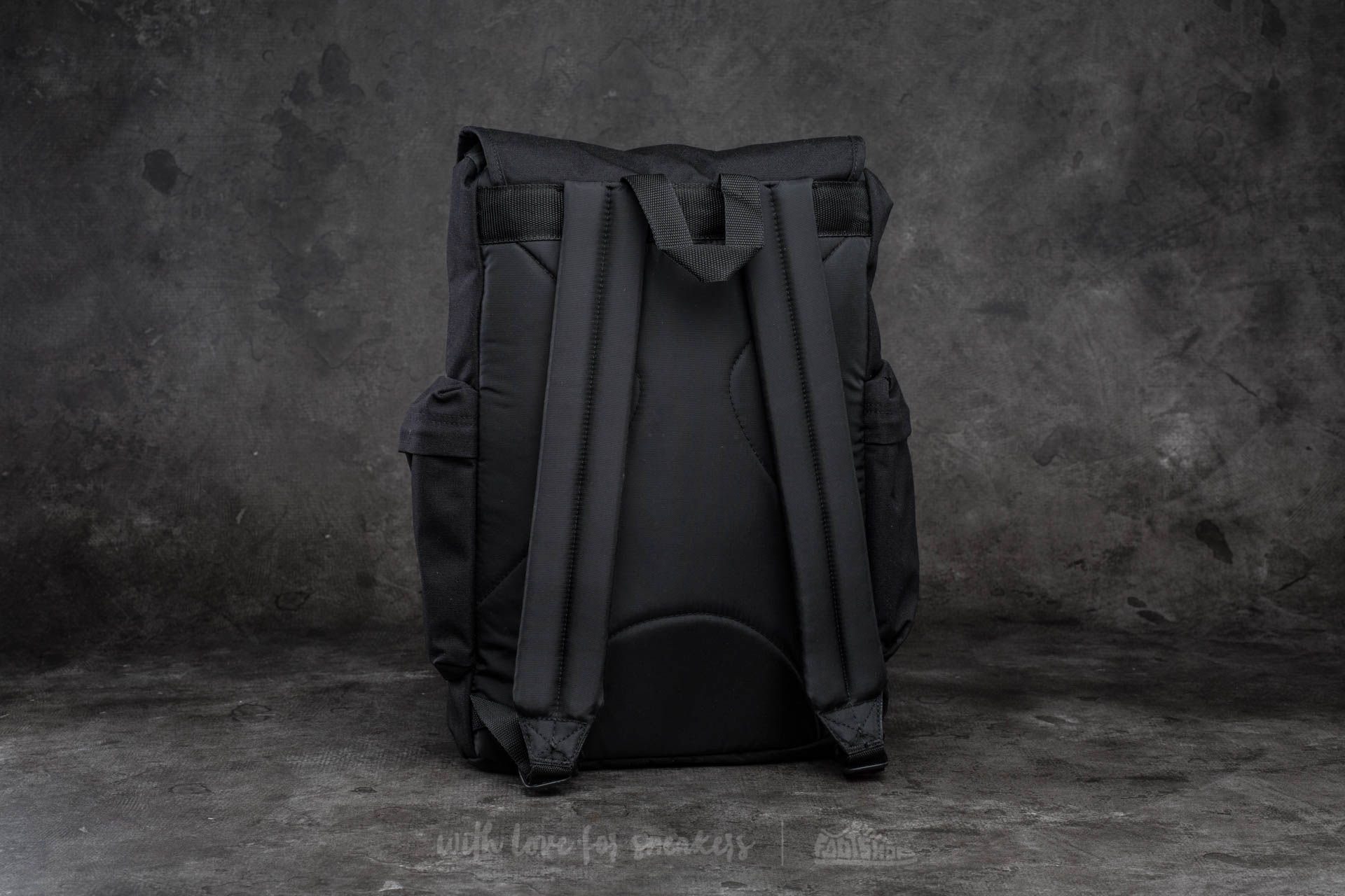 Kiegészítők EASTPAK Austin Backpack Black