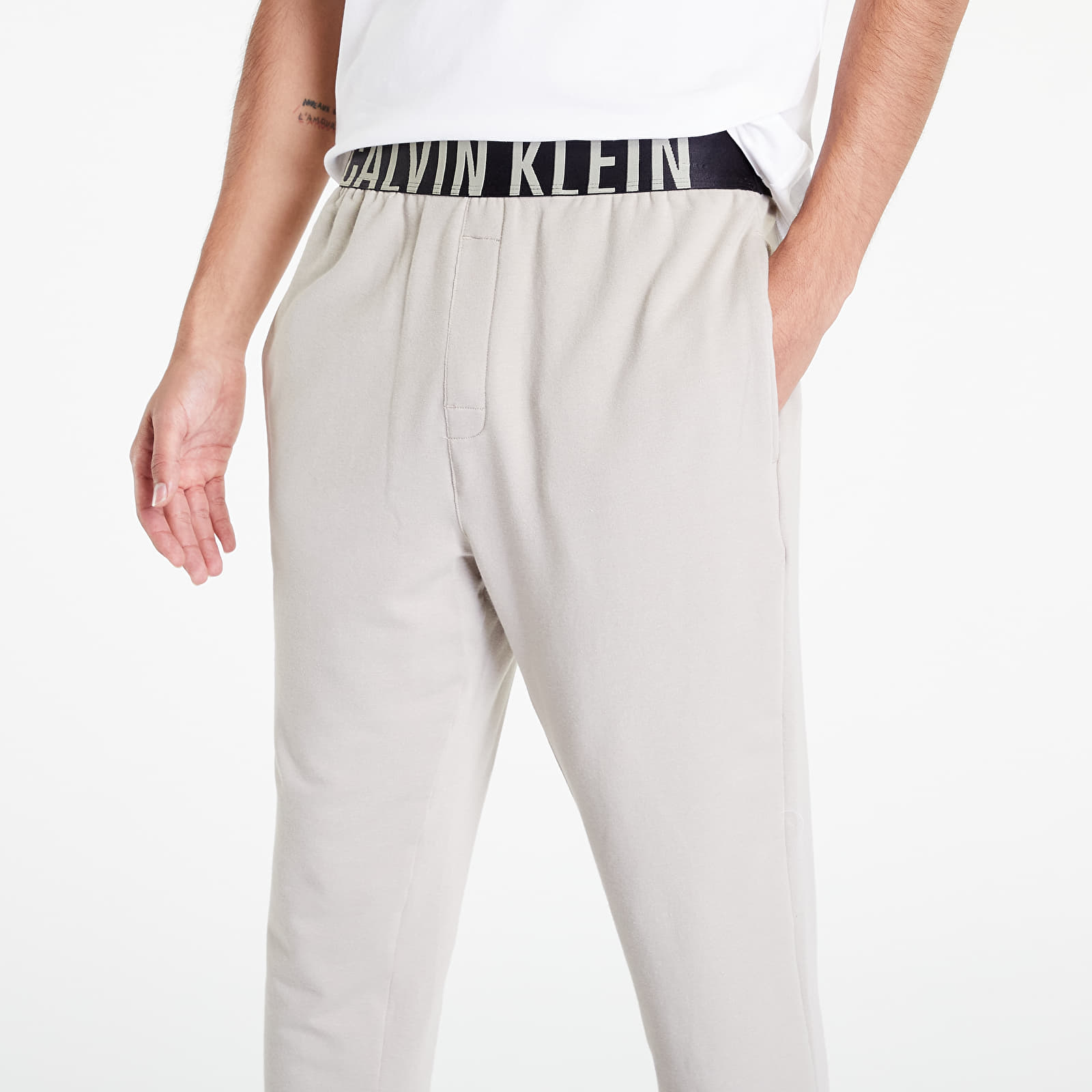 Pants and jeans Calvin Klein Intense Power Lounge Jogger Winter Linen Footshop