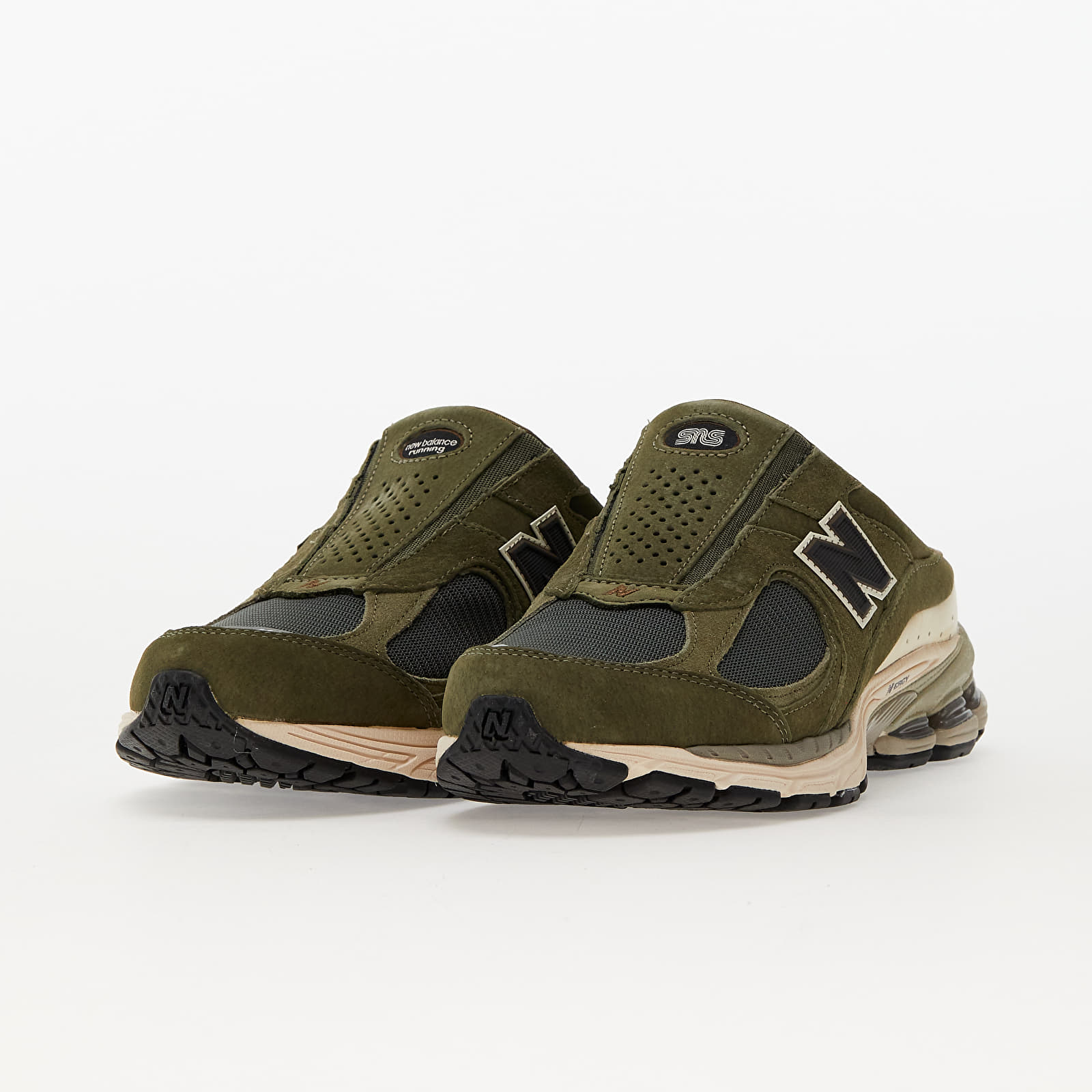 Moški čevlji New Balance x SNS 2002R Green