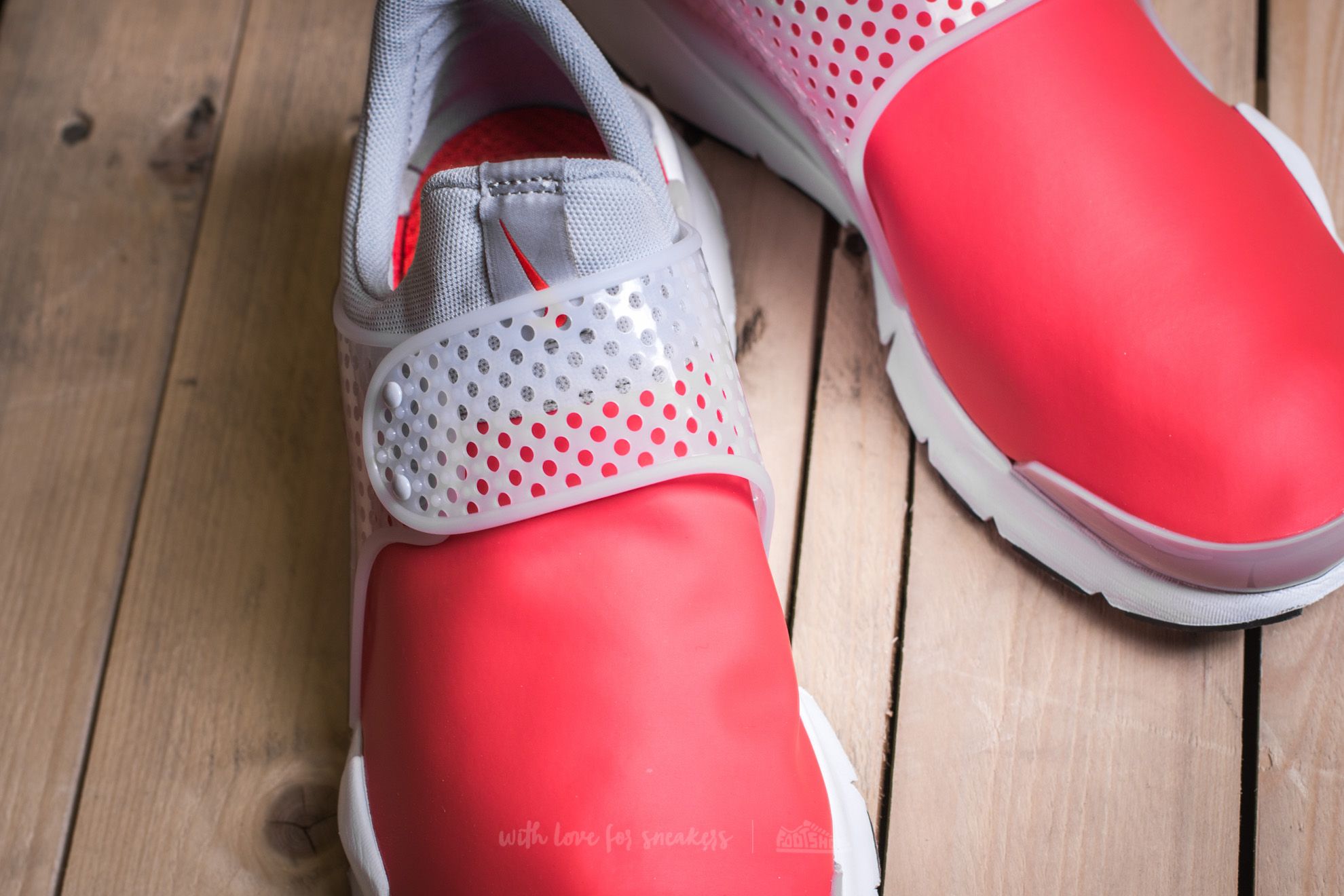 Nike dart discount 1 price