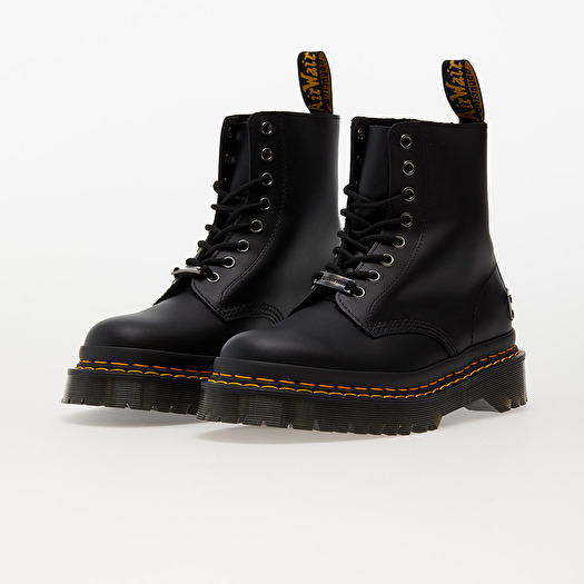 Martens 37 online