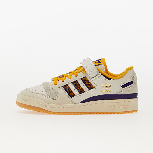 Adidas oro store