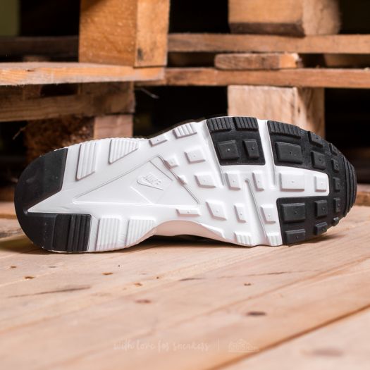 Women s shoes Nike Huarache Run GS Black Palm Green Dark Grey