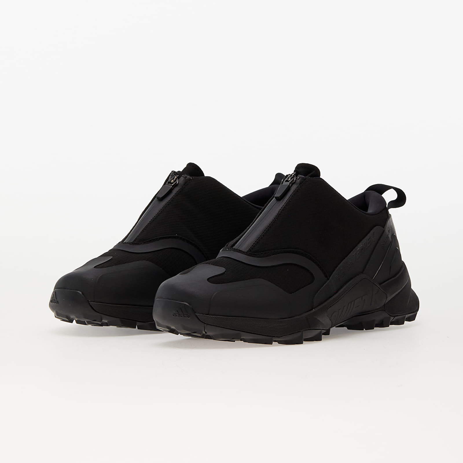 Încălțăminte și sneakerși pentru bărbați Y-3 Terrex Swift R3 Black/ Black/ Black