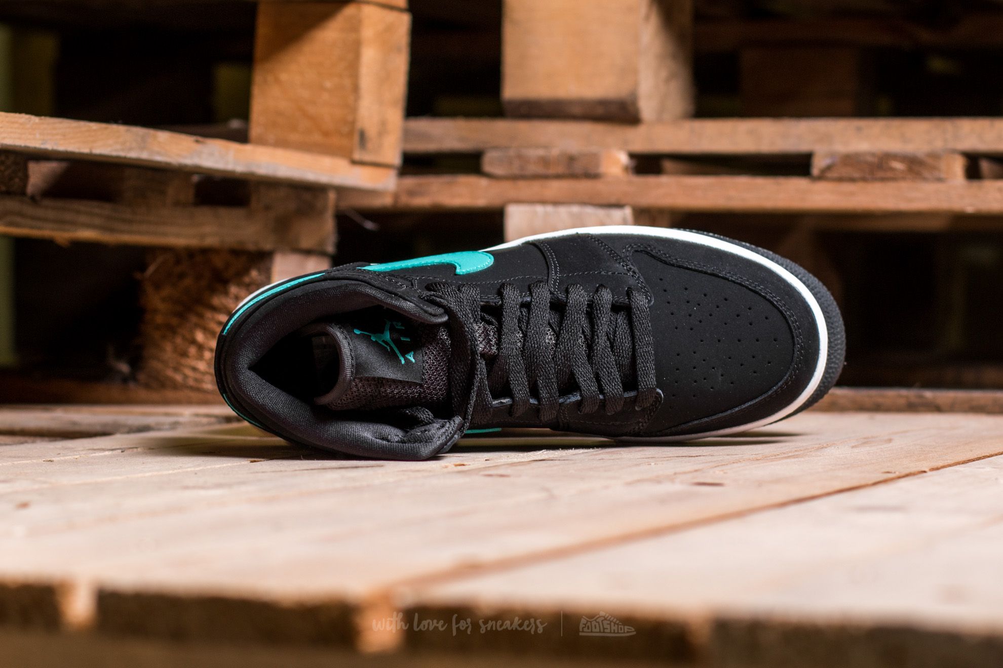 Zapatillas mujer Air Jordan 1 Retro High BG Black/ Hyper Jade-White