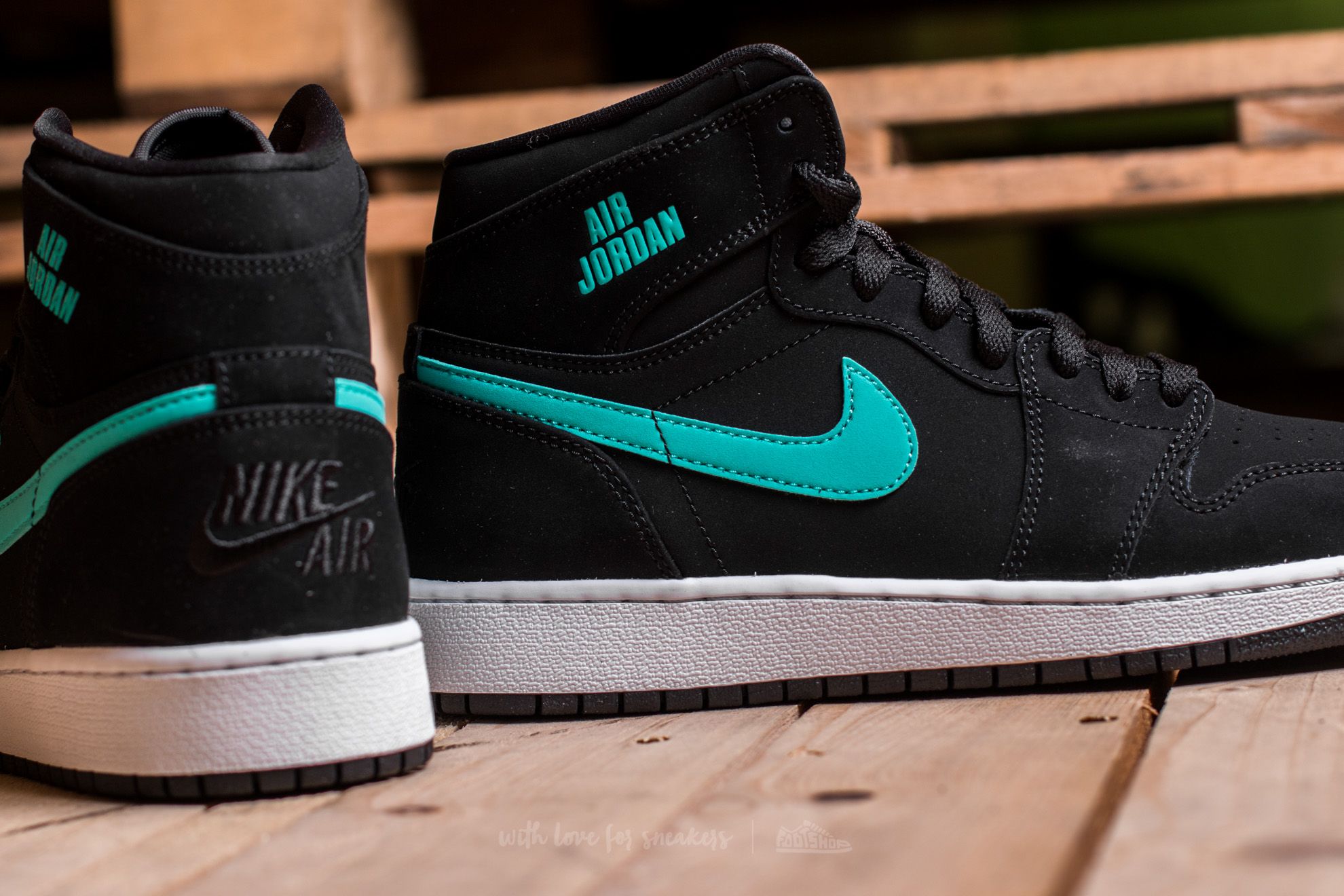 Air jordan 1 hyper jade hotsell