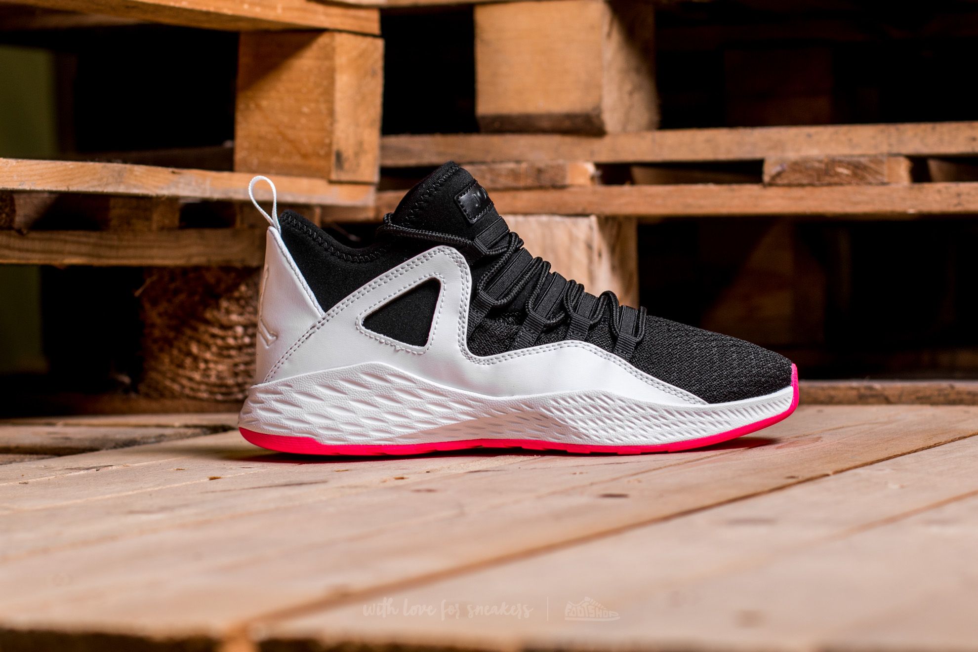 Women s shoes Jordan Formula 23 GG Black Hyper Pink White Footshop