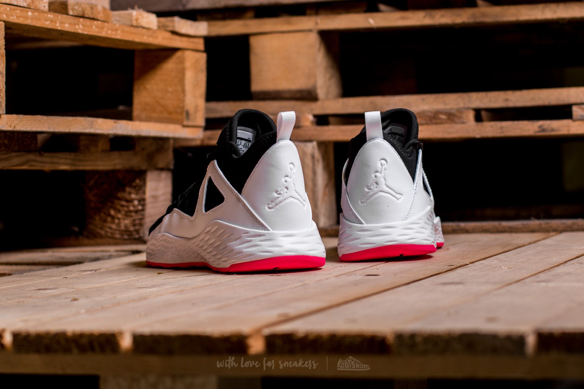 Women s shoes Jordan Formula 23 GG Black Hyper Pink White