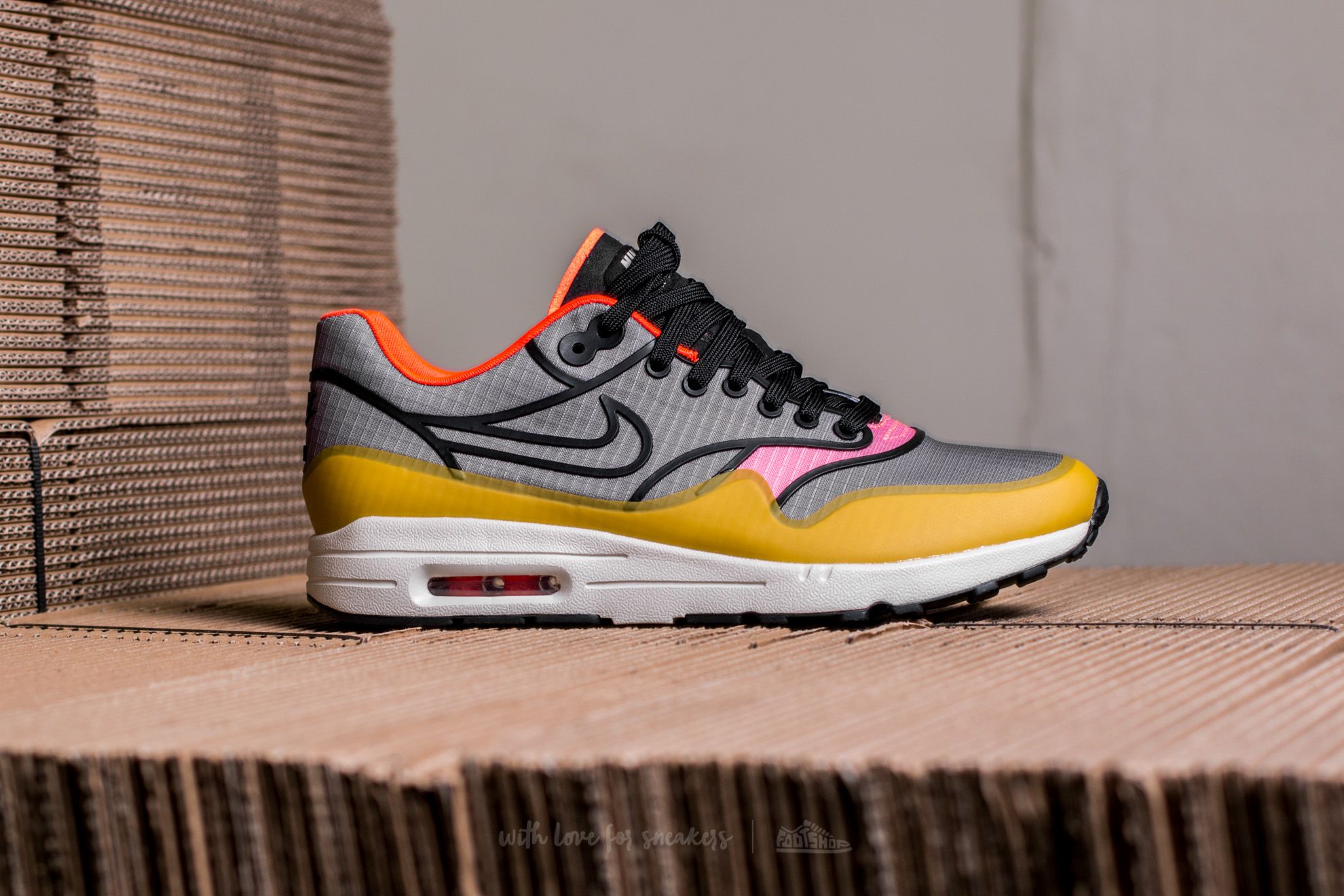 W nike air max hot sale 1 ultra 2. si