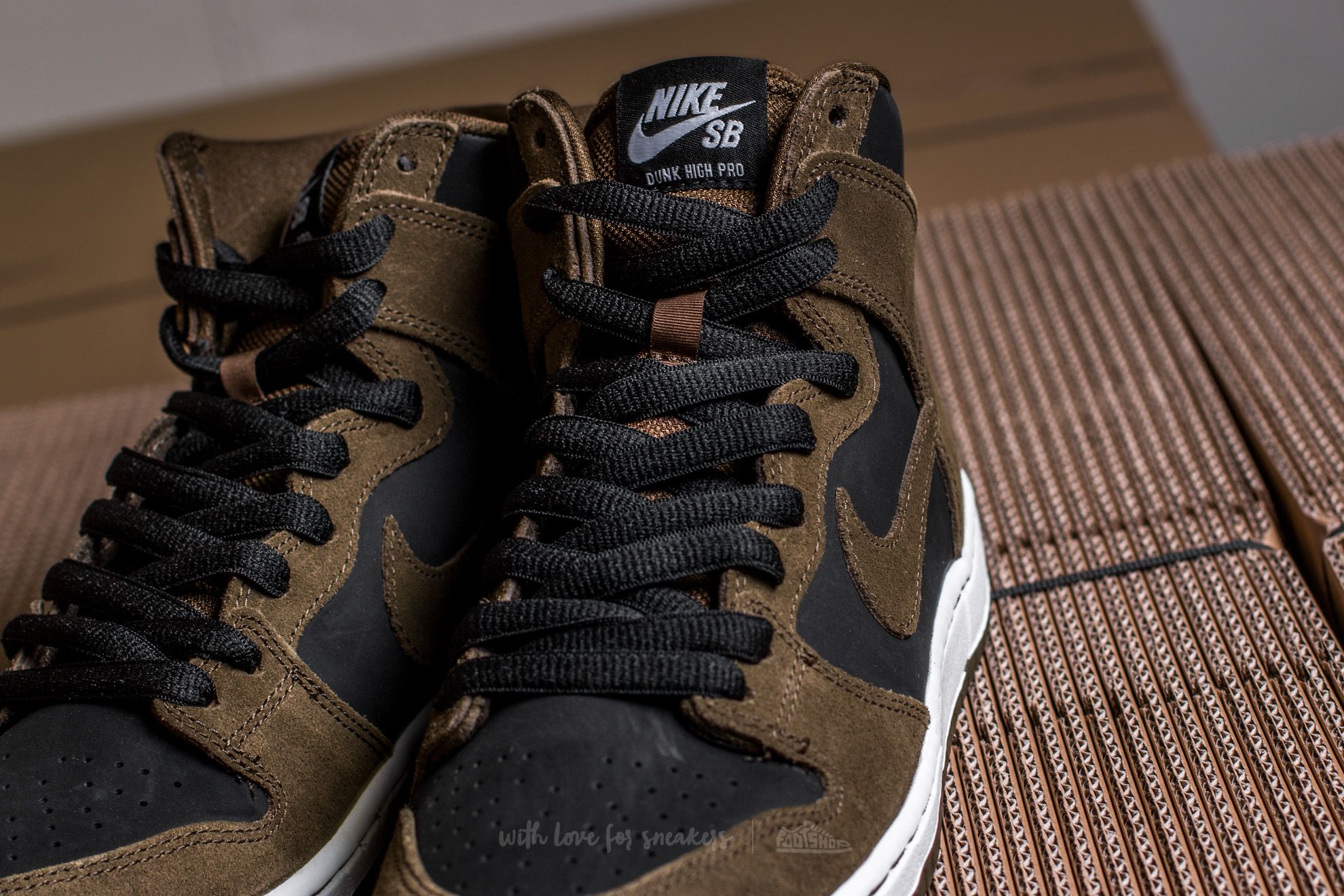 Nike sb dunk 2025 high dark loden