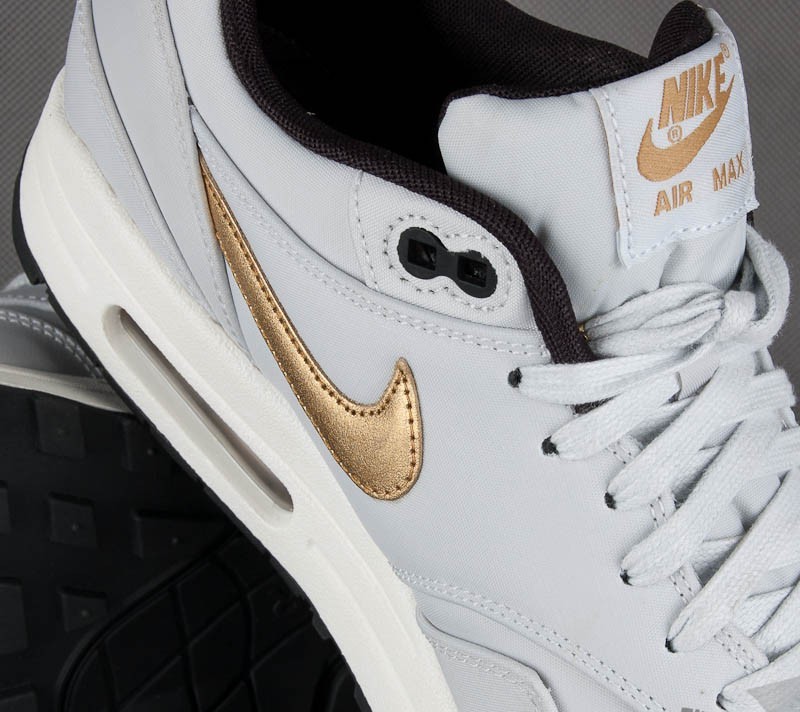 Air max 1 trophy online