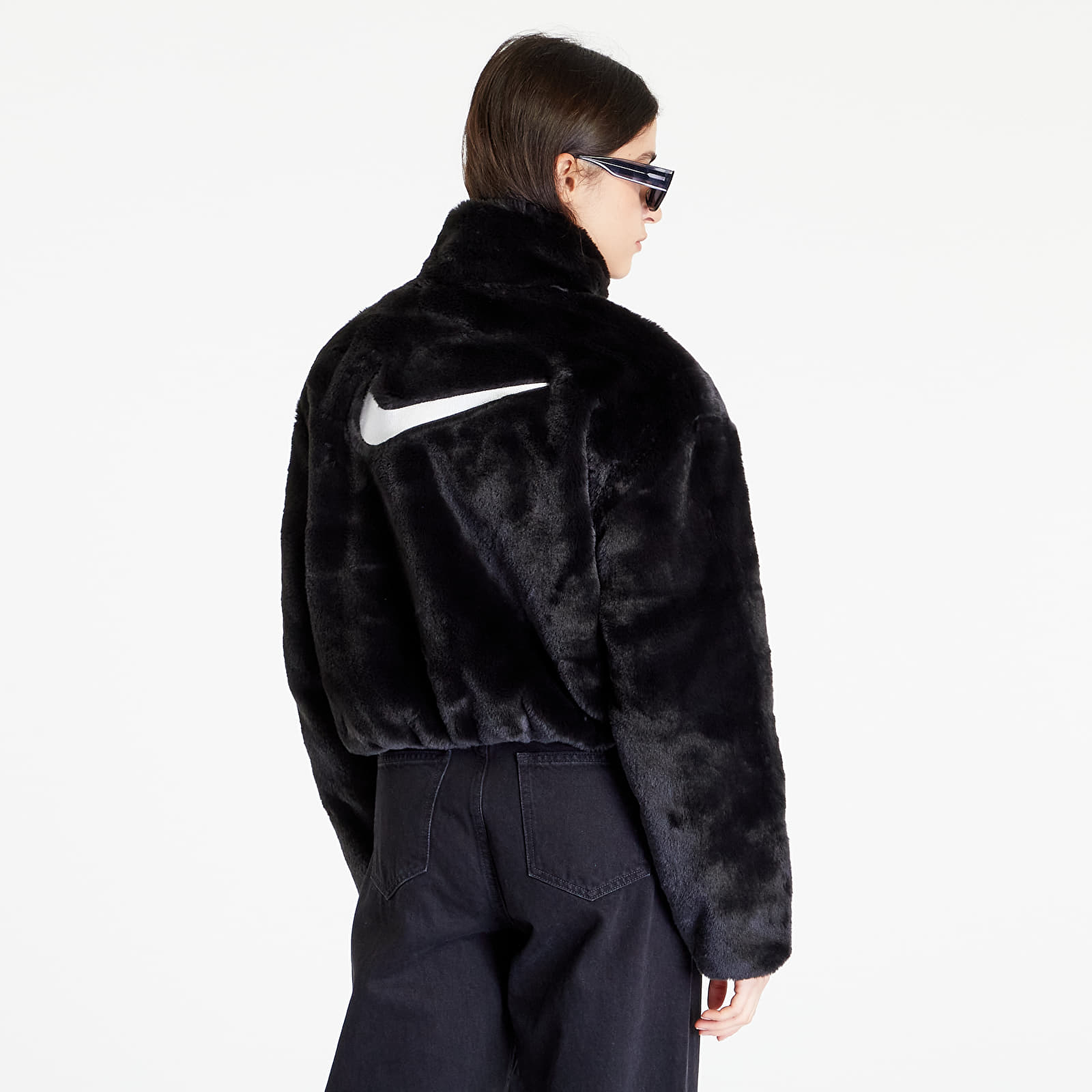 Nike women's black jacket with collar clearance