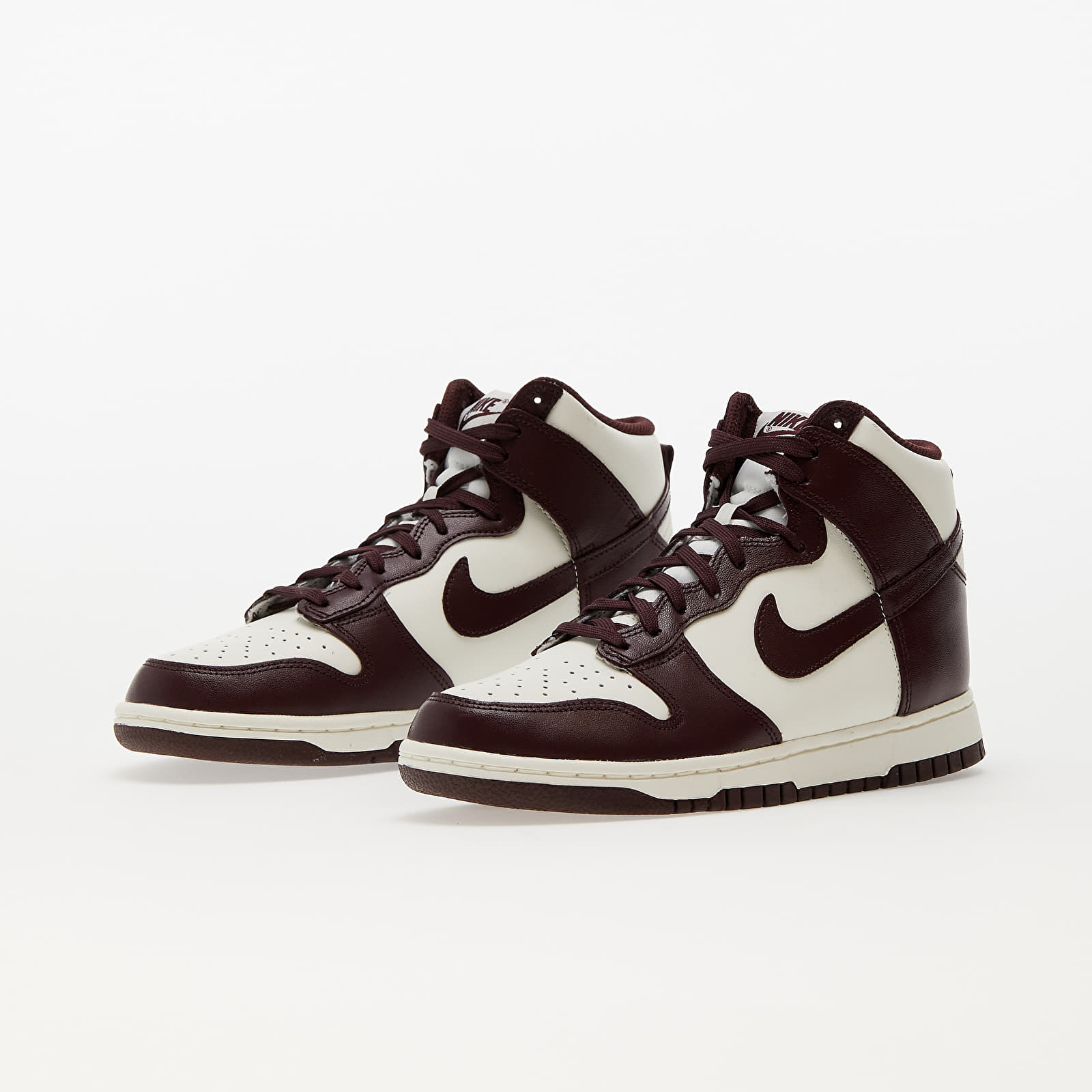 Încălțăminte și sneakerși pentru femei Nike W Dunk High Burgundy Crush/ Burgundy Crush-Sail