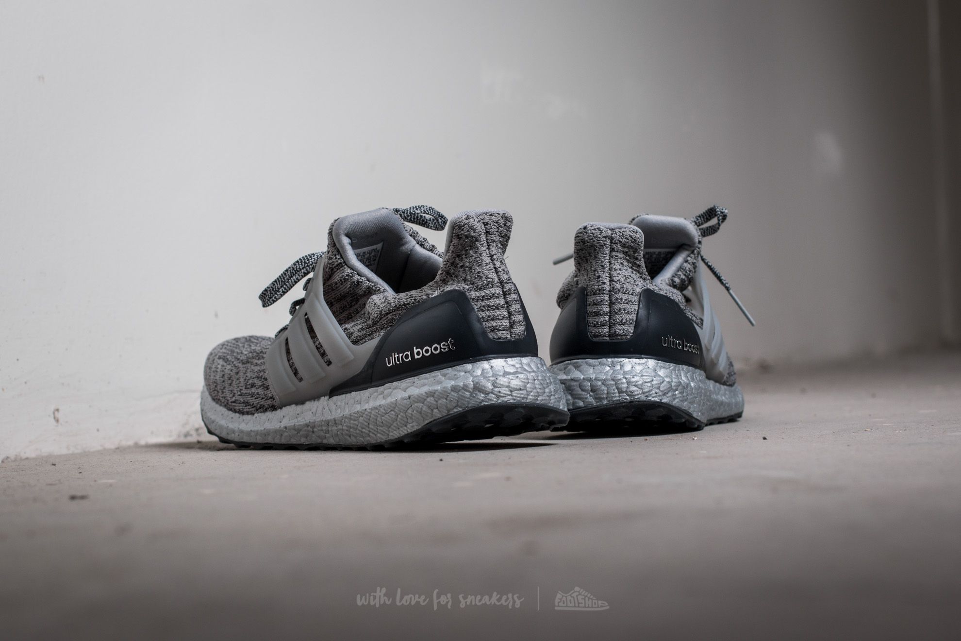 Férfi cipők adidas Ultra Boost Solid Grey/ Silver