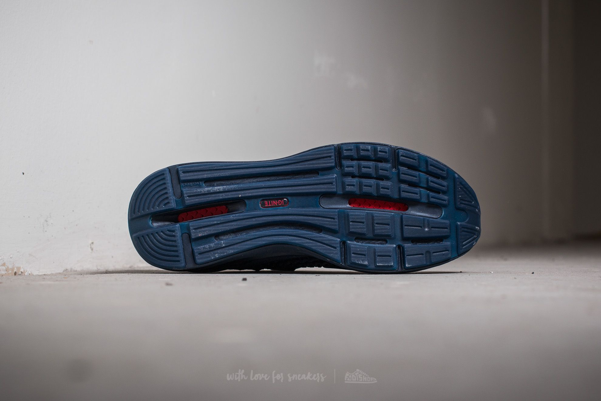 Scarpe uomo Puma Ignite Limitless Peacoat