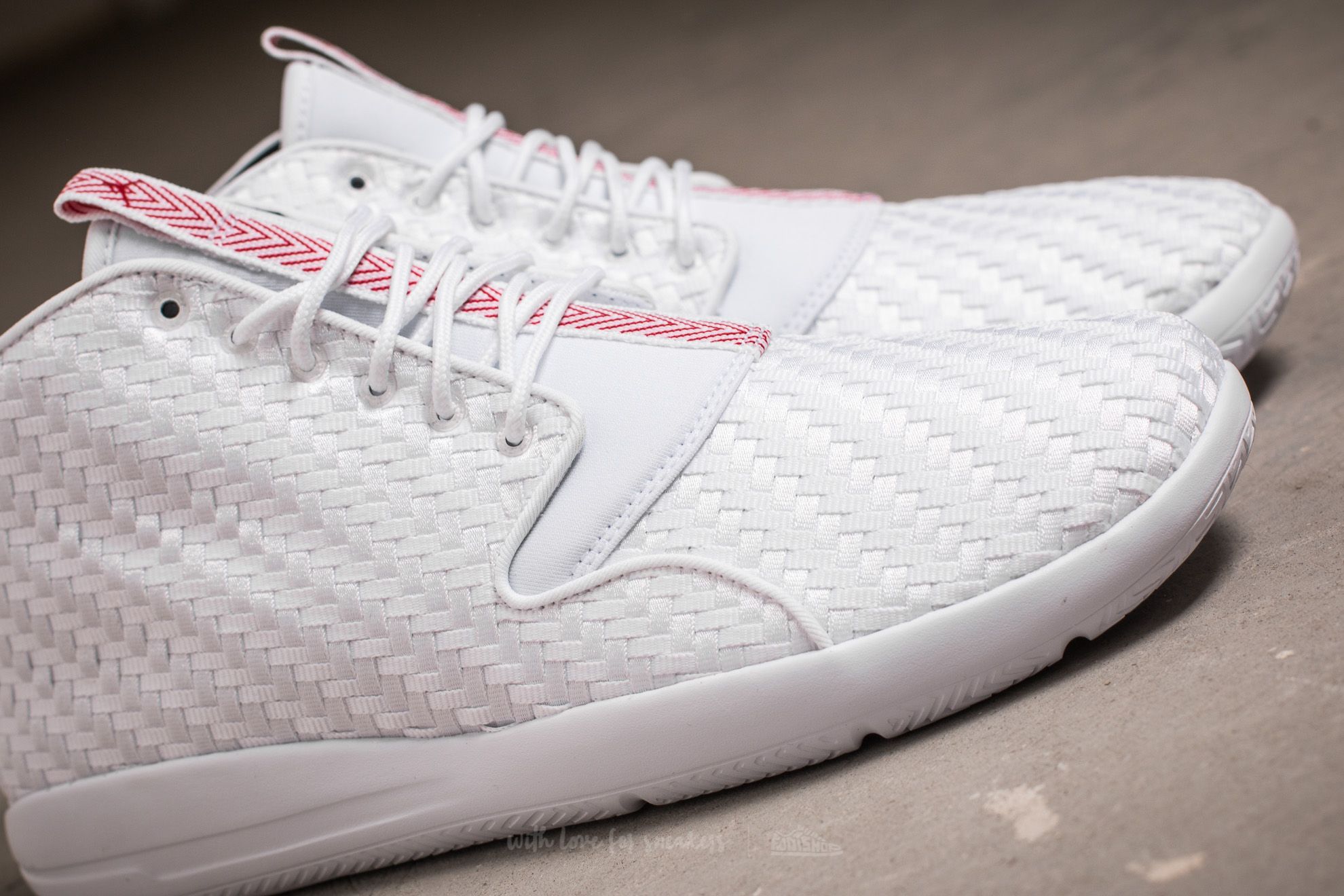 Jordan eclipse hot sale chukka white