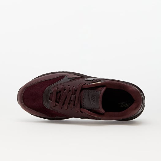 Women's burgundy nike sneakers 2025