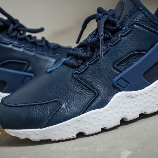 Nike Wmns Air Huarache Run Ultra SI