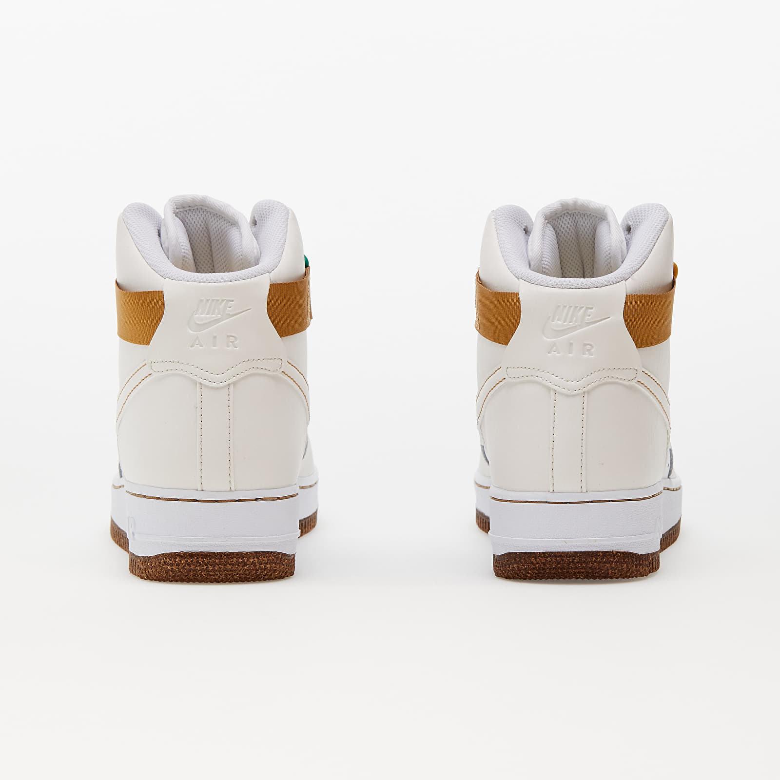 Мъжки кецове и обувки Nike Air Force 1 High '07 LV8 EMB Phantom/ Phantom-White-Elemental Gold